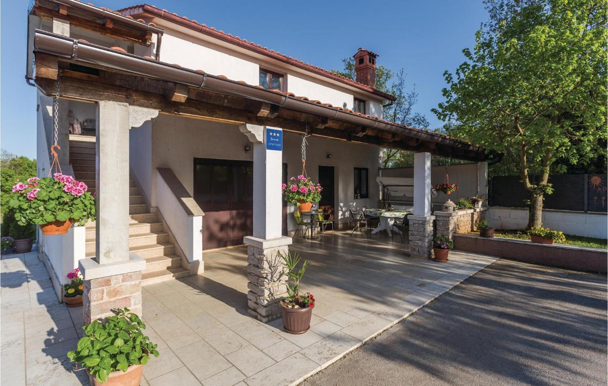 Amazing Apartment In Pazin With Wifi Katun Lindarski Eksteriør bilde