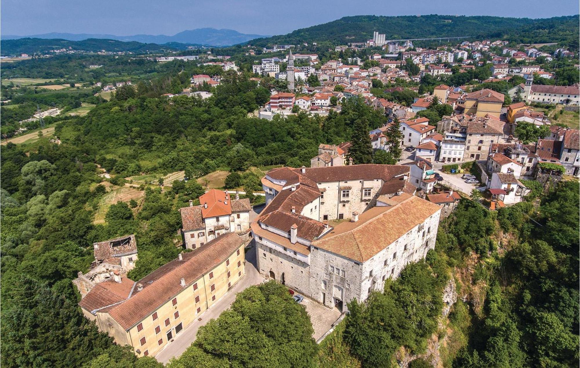 Amazing Apartment In Pazin With Wifi Katun Lindarski Eksteriør bilde